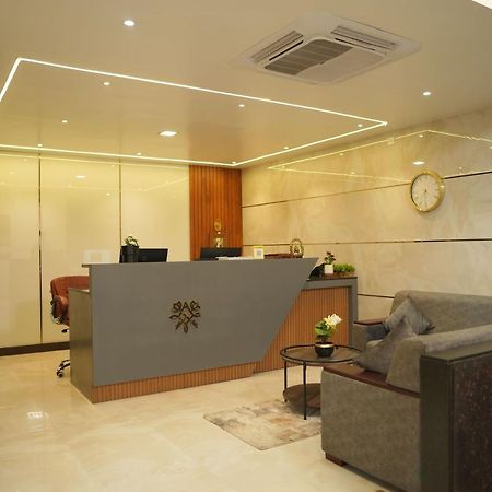Sri Ambal Grand Hotell Virudunagar Exteriör bild