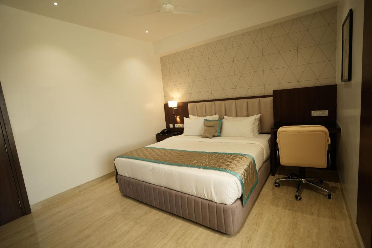 Sri Ambal Grand Hotell Virudunagar Exteriör bild