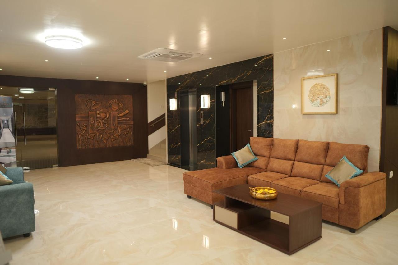 Sri Ambal Grand Hotell Virudunagar Exteriör bild